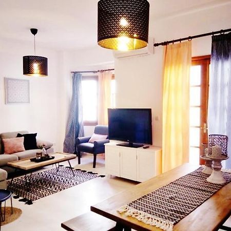 The Central Heraklion  Luaran gambar